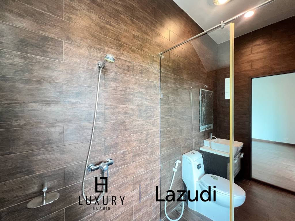 134 sqm modern townhouse in Nong Khae Hua Hin with garden