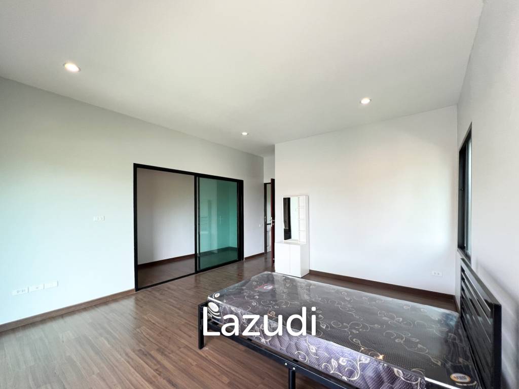 134 sqm modern townhouse in Nong Khae Hua Hin with garden
