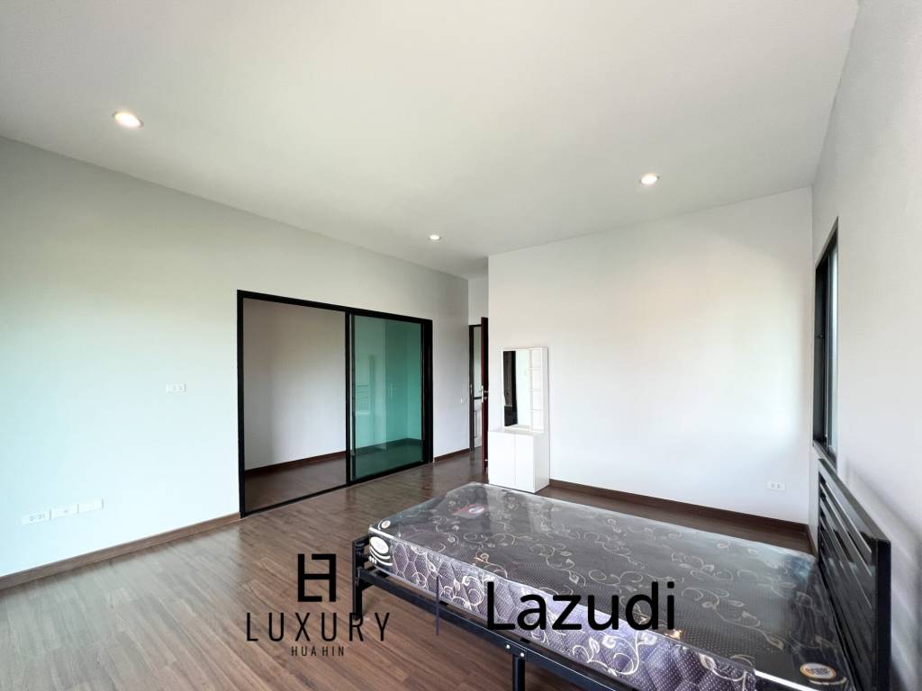 134 sqm modern townhouse in Nong Khae Hua Hin with garden