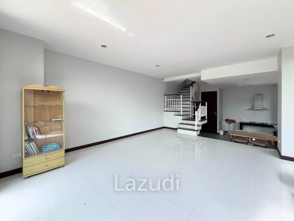 134 sqm modern townhouse in Nong Khae Hua Hin with garden