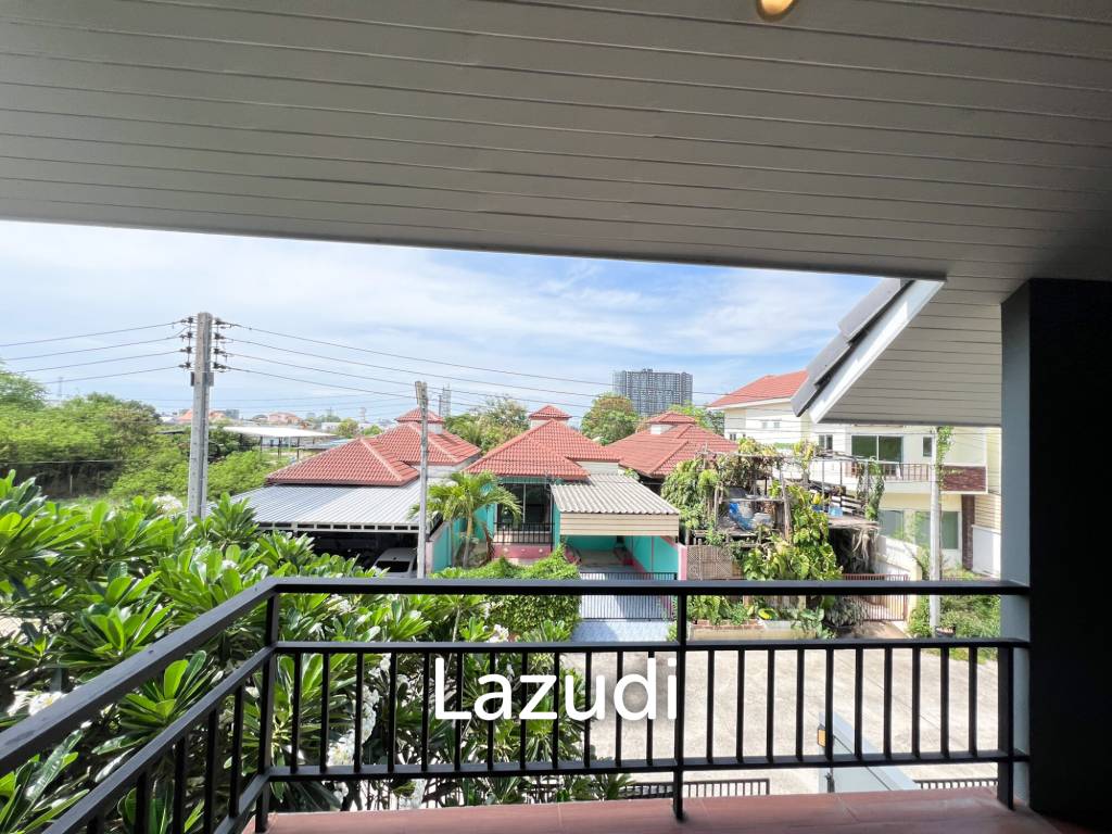 134 sqm modern townhouse in Nong Khae Hua Hin with garden