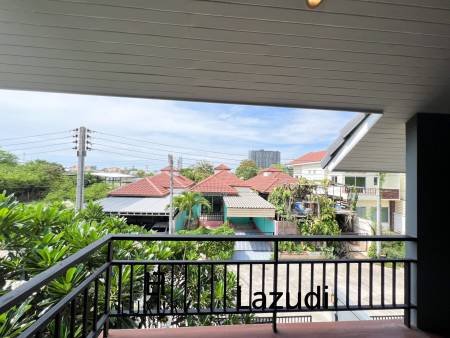 134 sqm modern townhouse in Nong Khae Hua Hin with garden