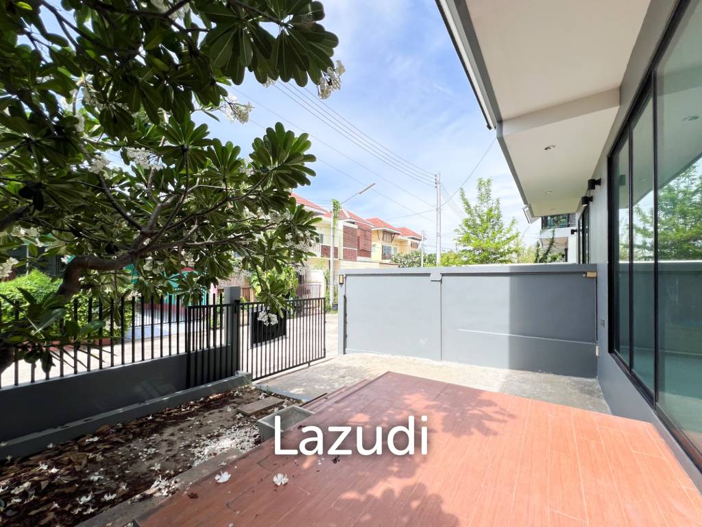 134 sqm modern townhouse in Nong Khae Hua Hin with garden