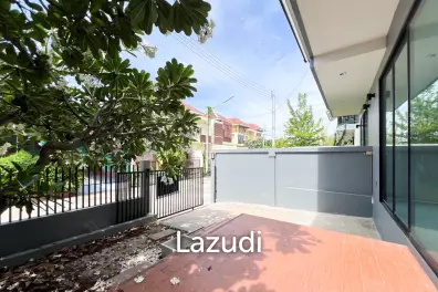 134 sqm modern townhouse in Nong Khae Hua Hin with garden