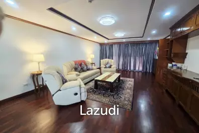 250 sqm high floor condo Regent on the Park 1 Khlong Toei Bangkok