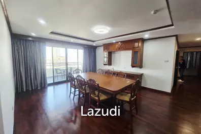 250 sqm high floor condo Regent on the Park 1 Khlong Toei Bangkok