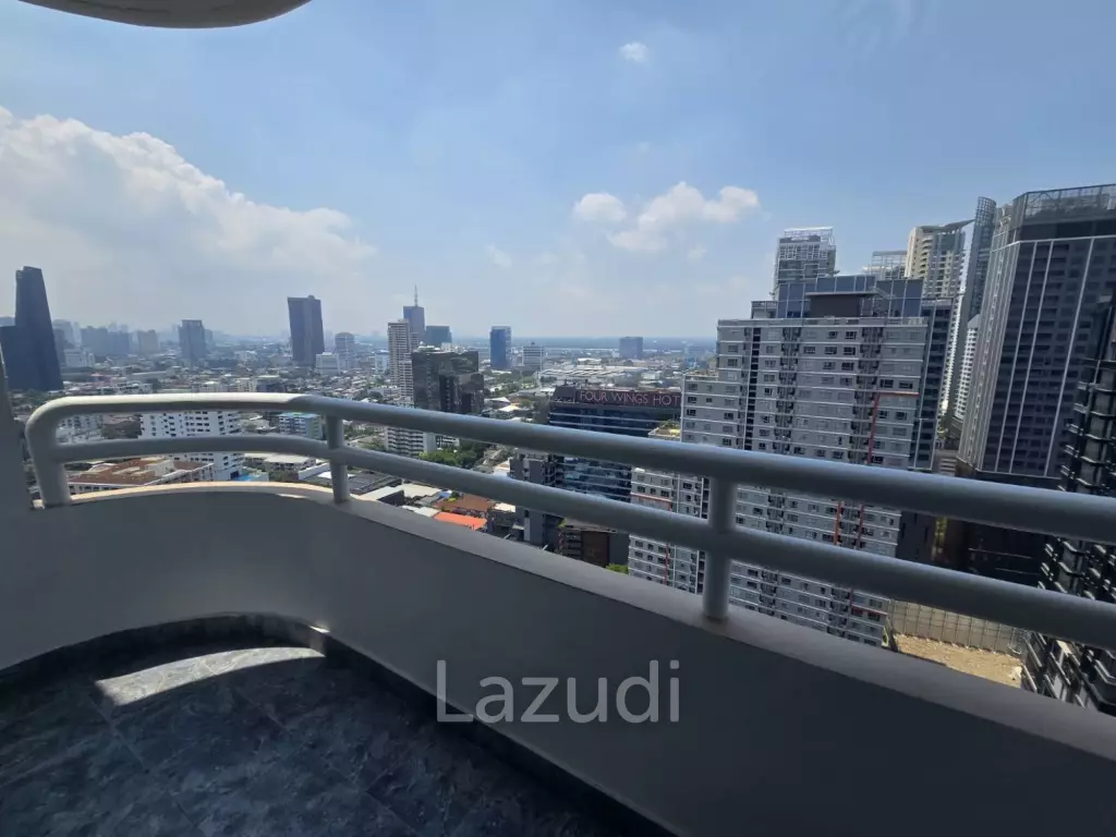 250 sqm high floor condo Regent on the Park 1 Khlong Toei Bangkok