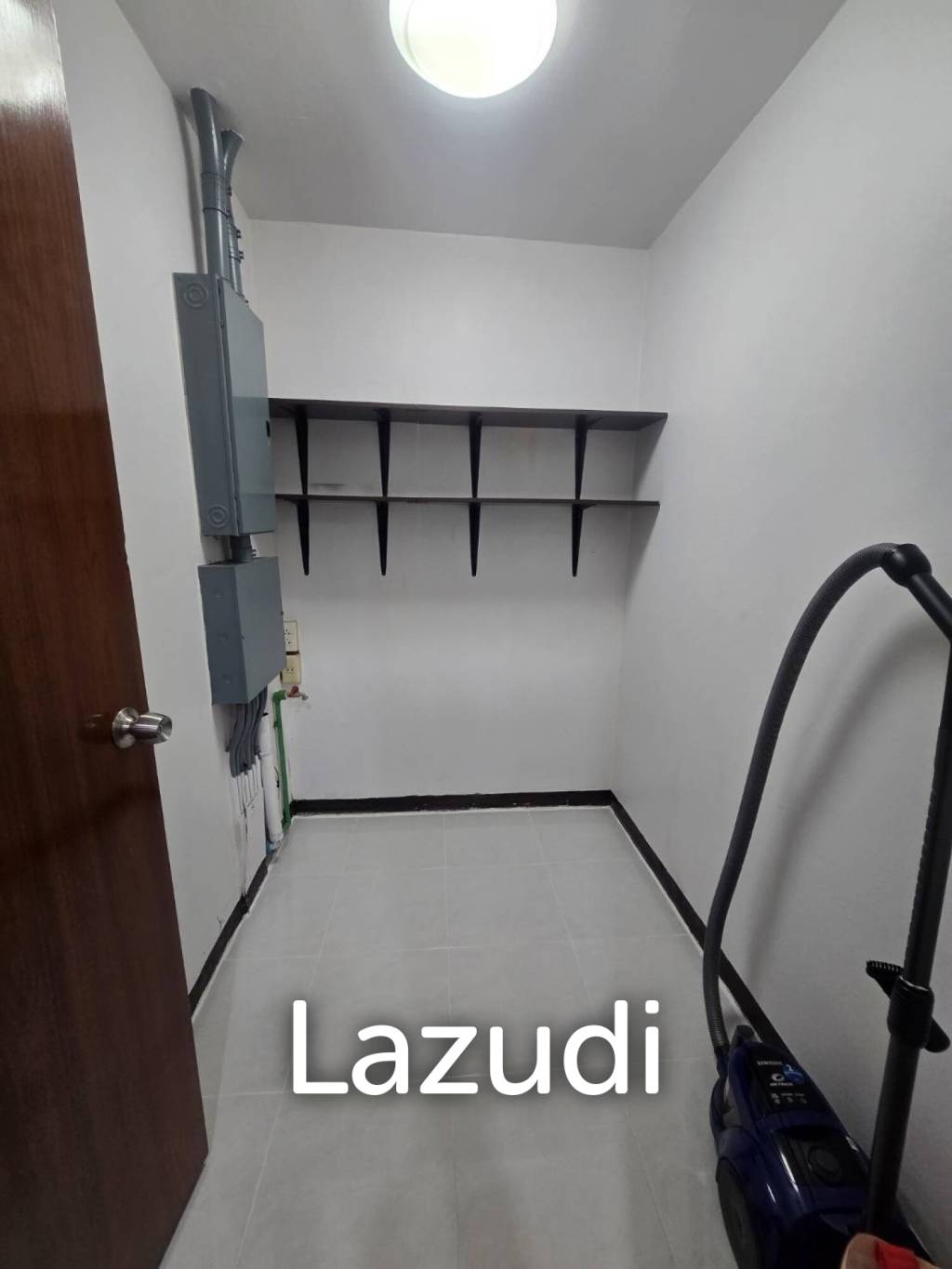 250 sqm high floor condo Regent on the Park 1 Khlong Toei Bangkok