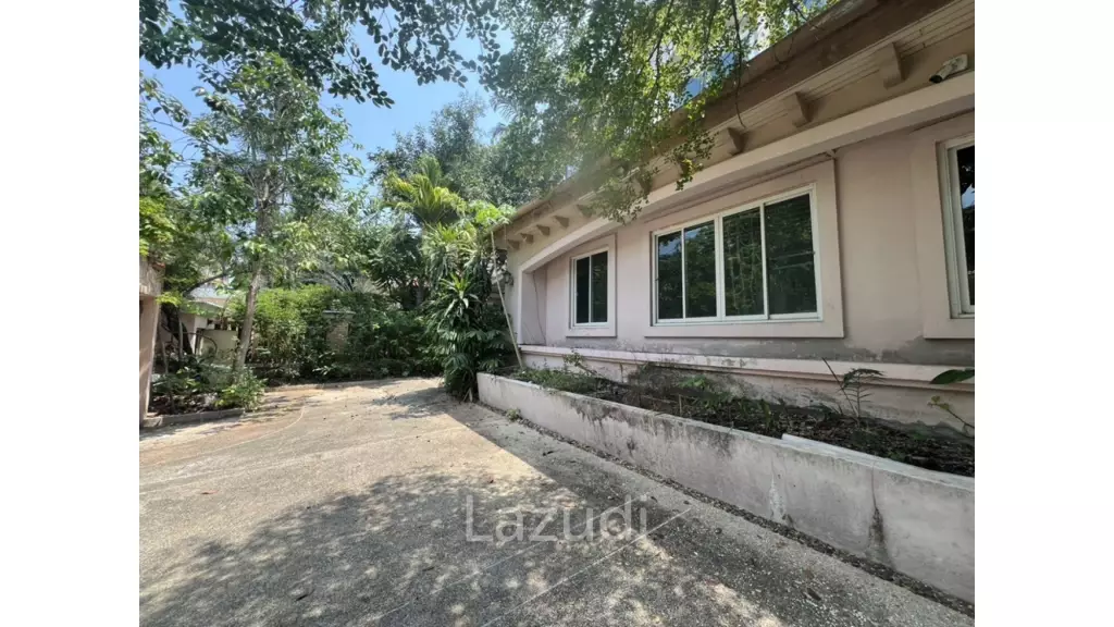 530 sqm detached house in Prukpirom Regent Sukhumvit