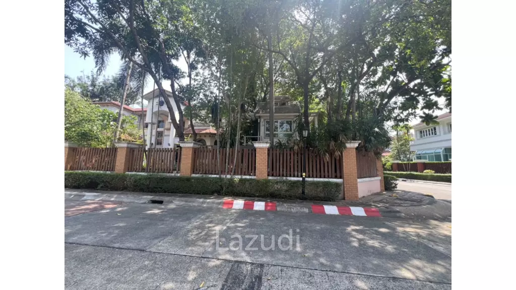 530 sqm detached house in Prukpirom Regent Sukhumvit