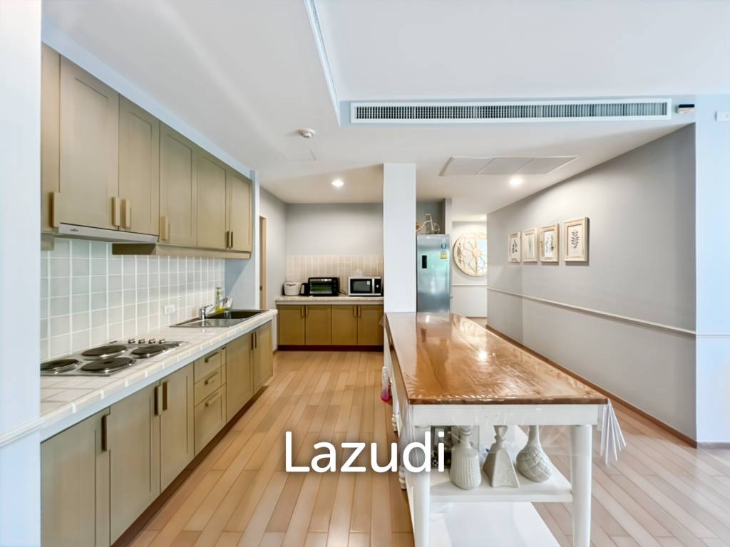 คอนโดหรู 225 ตร.ม. 3 ห้องนอนวิวทะเลในบ้านนับคลื่น