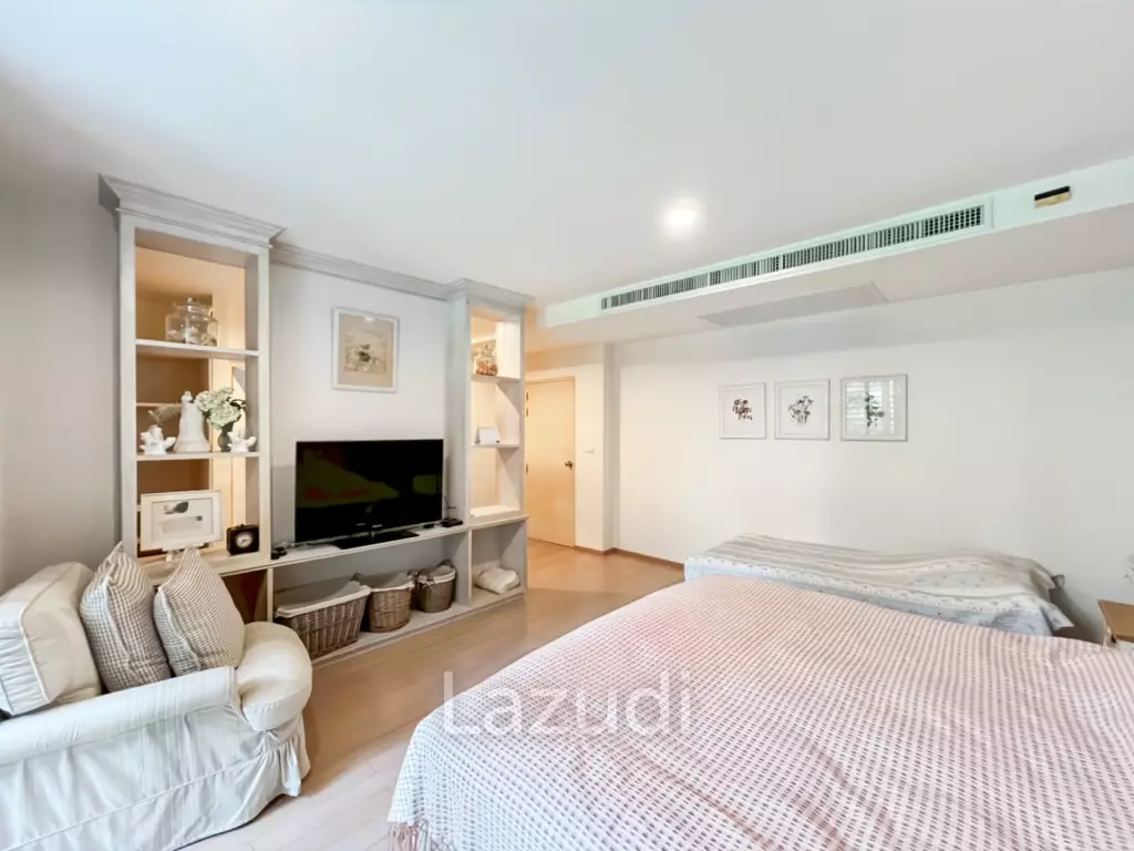 คอนโดหรู 225 ตร.ม. 3 ห้องนอนวิวทะเลในบ้านนับคลื่น