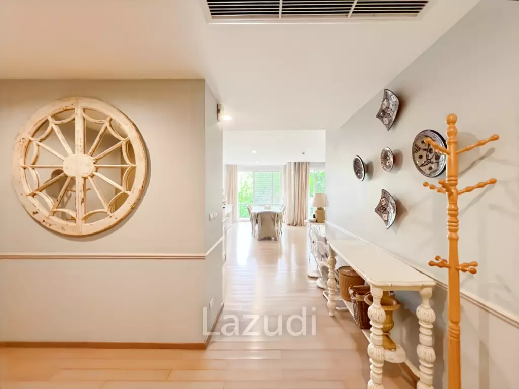 คอนโดหรู 225 ตร.ม. 3 ห้องนอนวิวทะเลในบ้านนับคลื่น