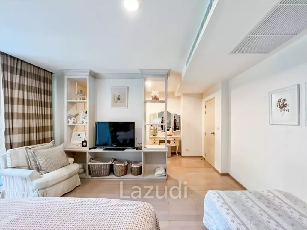 คอนโดหรู 225 ตร.ม. 3 ห้องนอนวิวทะเลในบ้านนับคลื่น