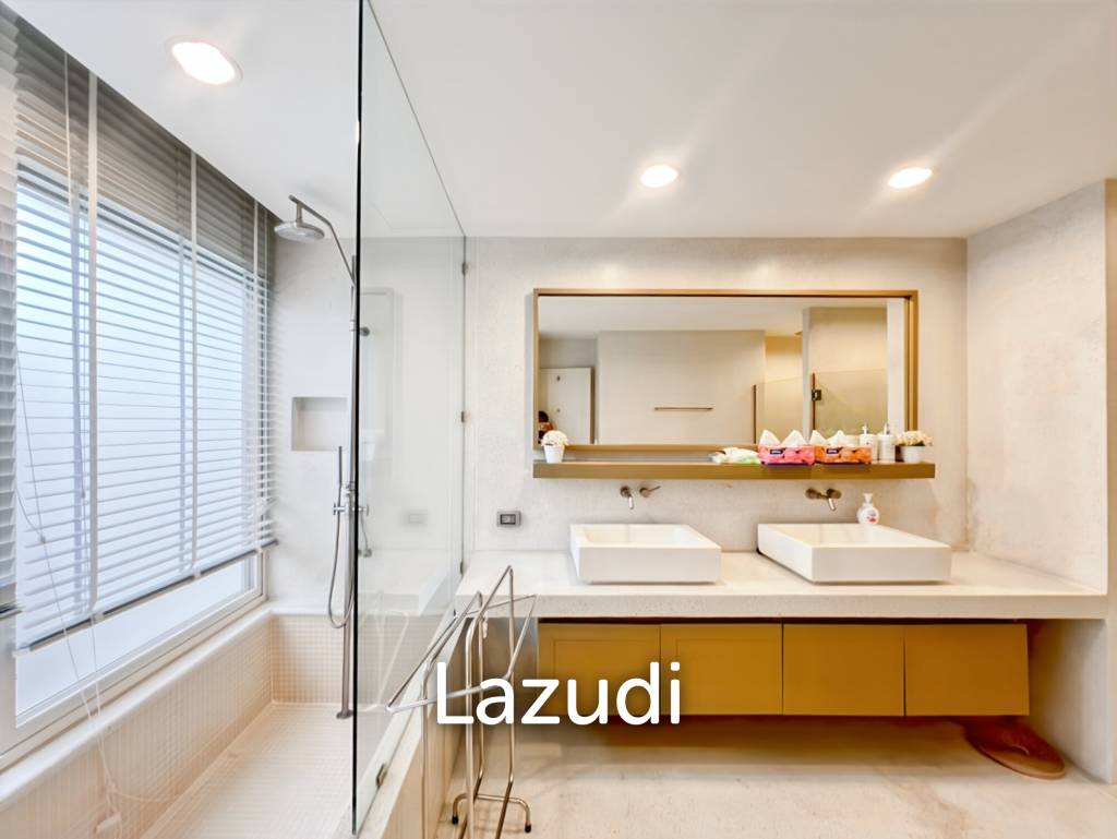 คอนโดหรู 225 ตร.ม. 3 ห้องนอนวิวทะเลในบ้านนับคลื่น