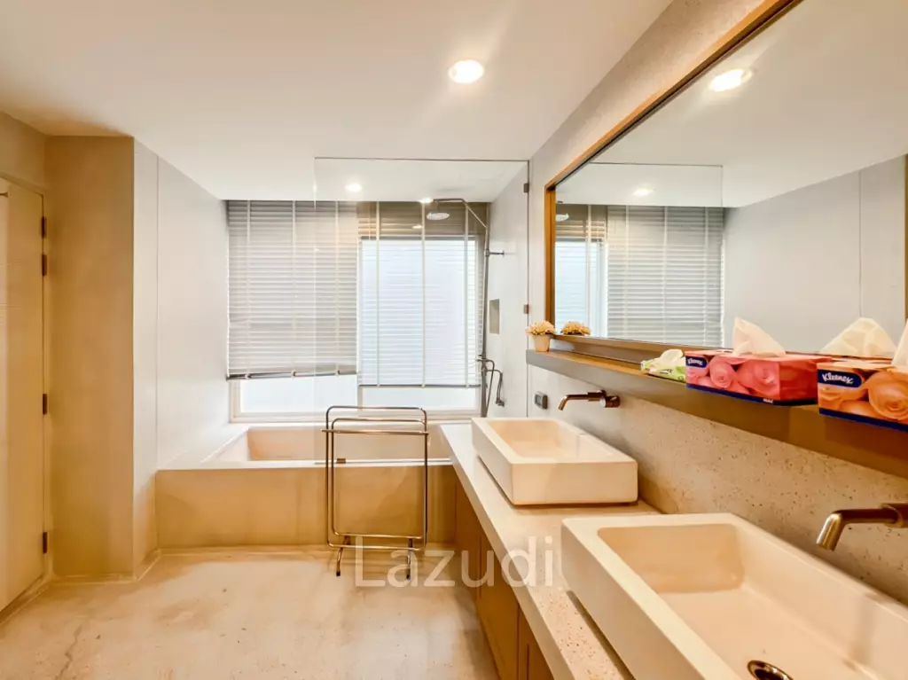 คอนโดหรู 225 ตร.ม. 3 ห้องนอนวิวทะเลในบ้านนับคลื่น