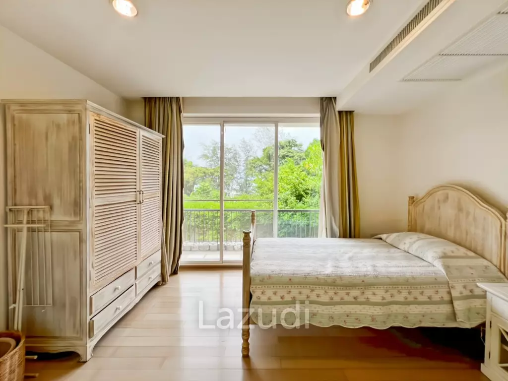 คอนโดหรู 225 ตร.ม. 3 ห้องนอนวิวทะเลในบ้านนับคลื่น