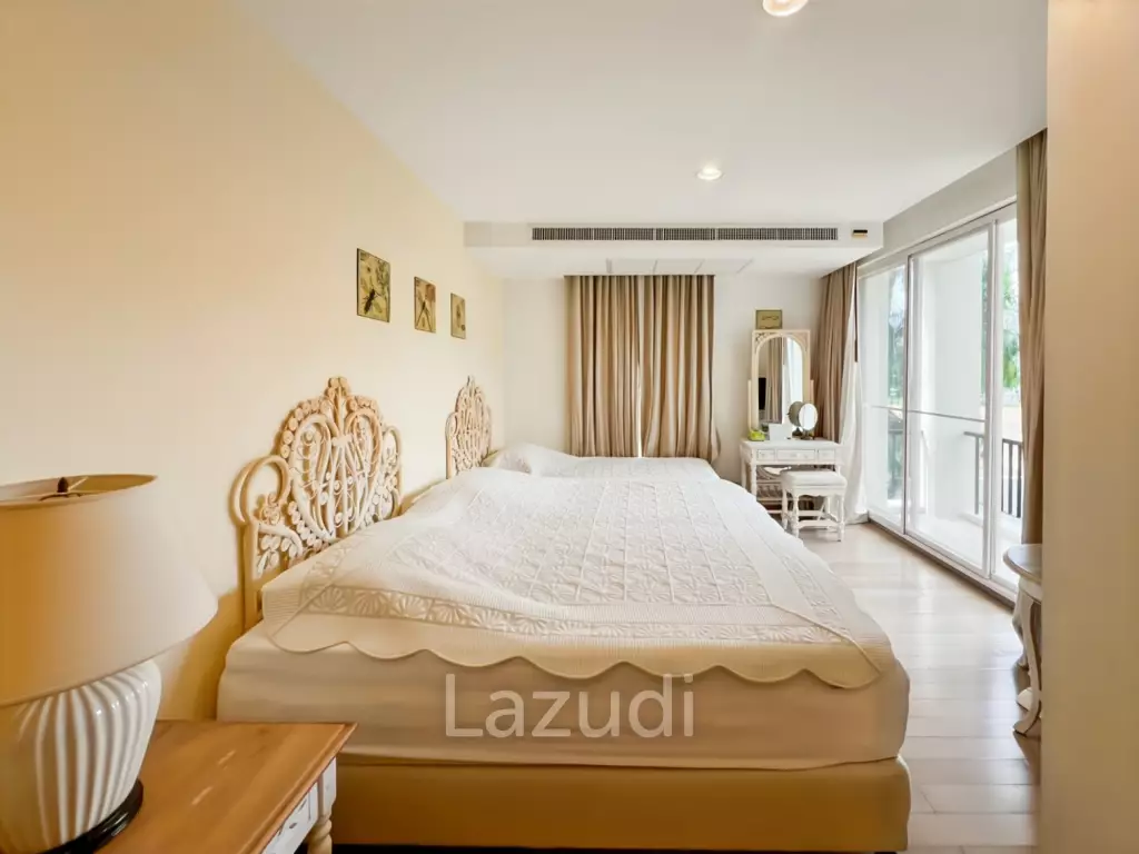 คอนโดหรู 225 ตร.ม. 3 ห้องนอนวิวทะเลในบ้านนับคลื่น