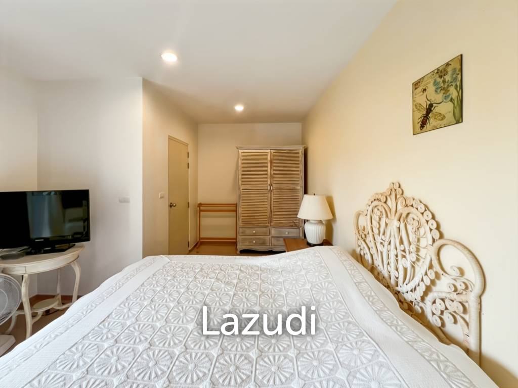 คอนโดหรู 225 ตร.ม. 3 ห้องนอนวิวทะเลในบ้านนับคลื่น