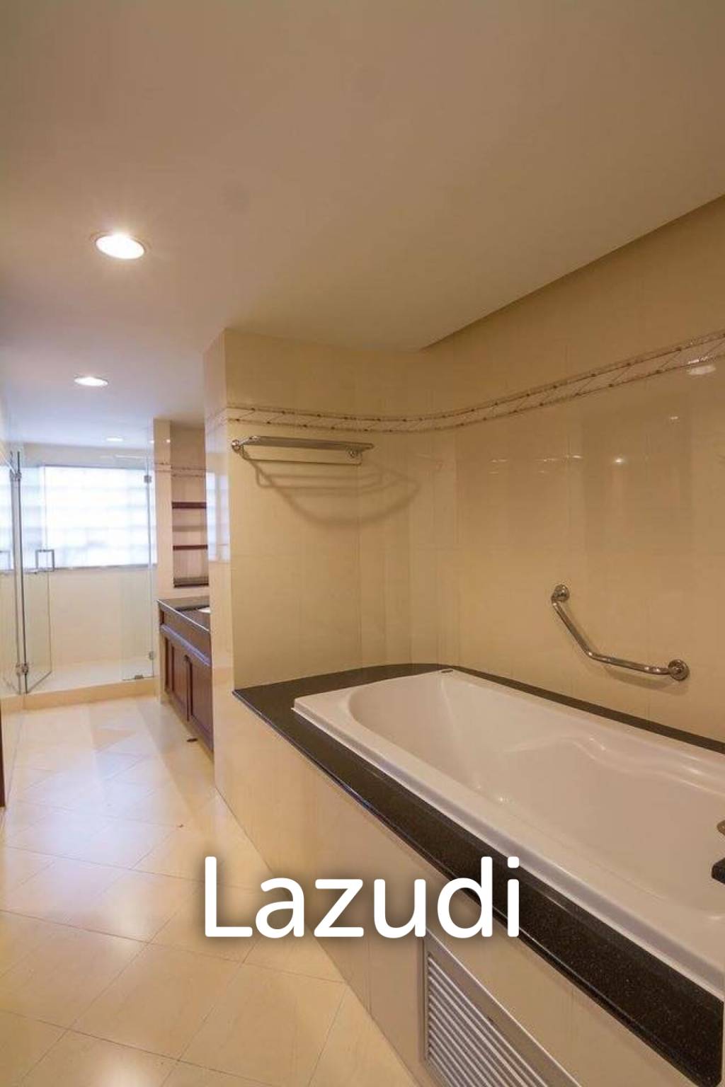 65 sqm 1 Bedroom Apartment on 14th Floor at Antique Palace Wattana Bangkok