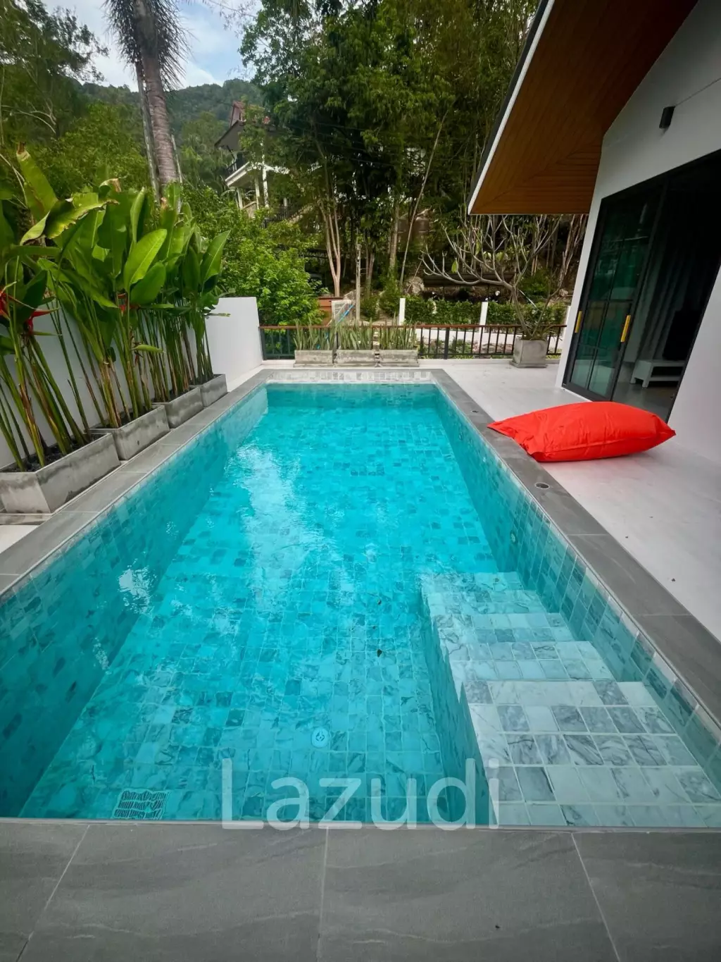 Newly Completed 3-Bedroom Pool Villa in Bang Makham