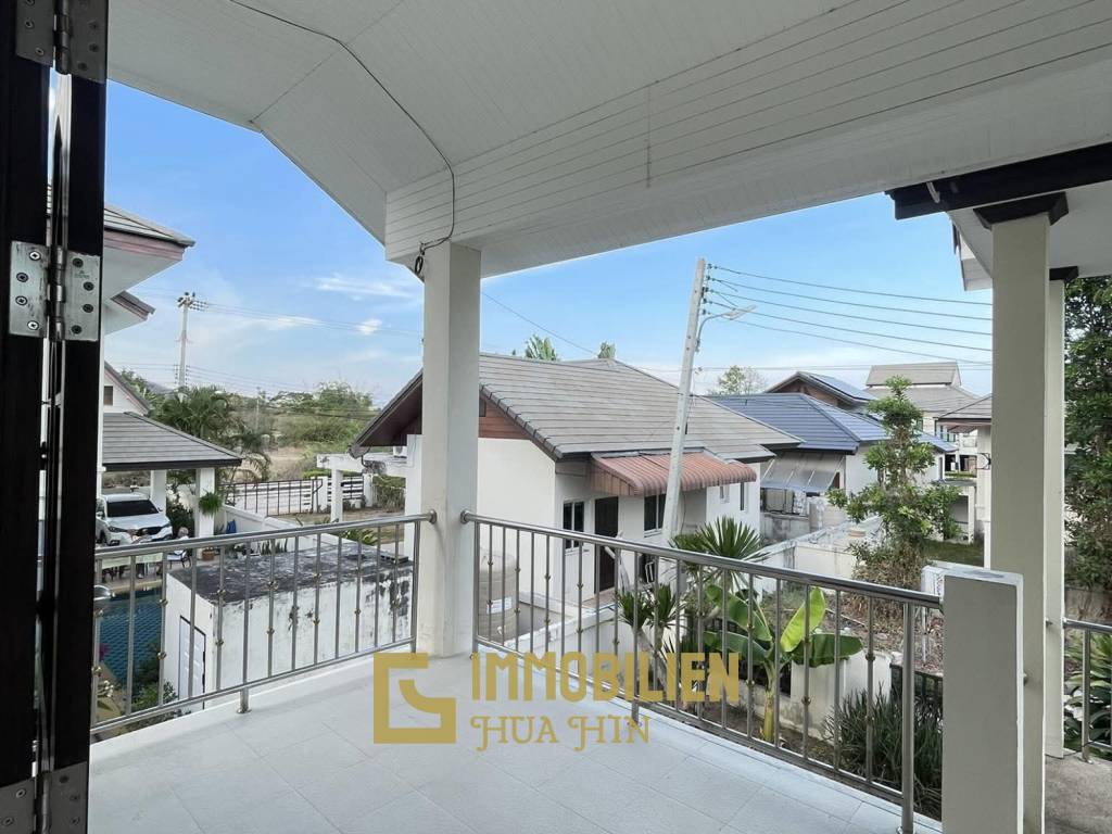 Nice Breeze 5 170 sqm Pool Villa in Huahin