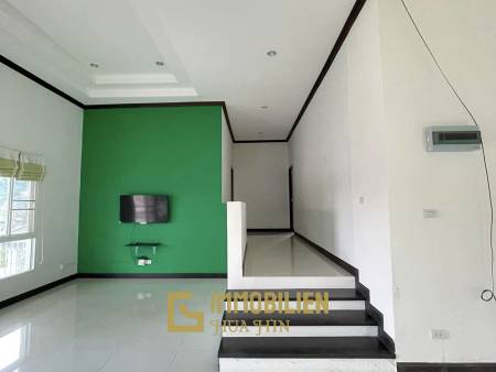 Nice Breeze 5 170 sqm Pool Villa in Huahin