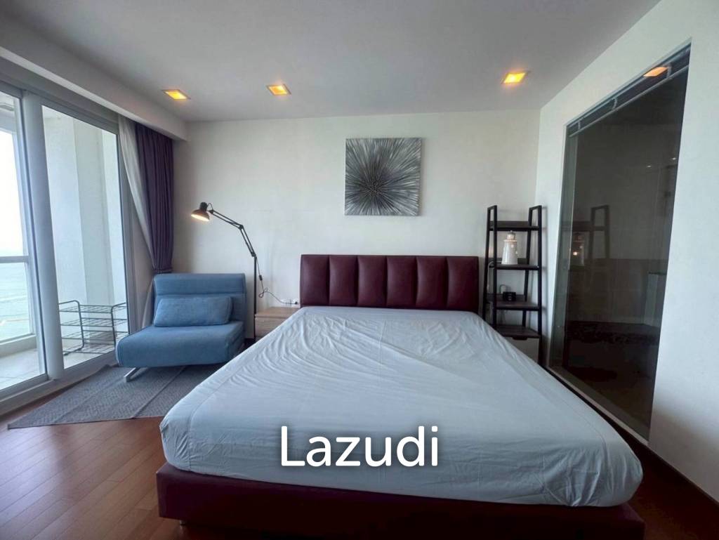 High-Floor Modern Studio at The Palm Wongamat