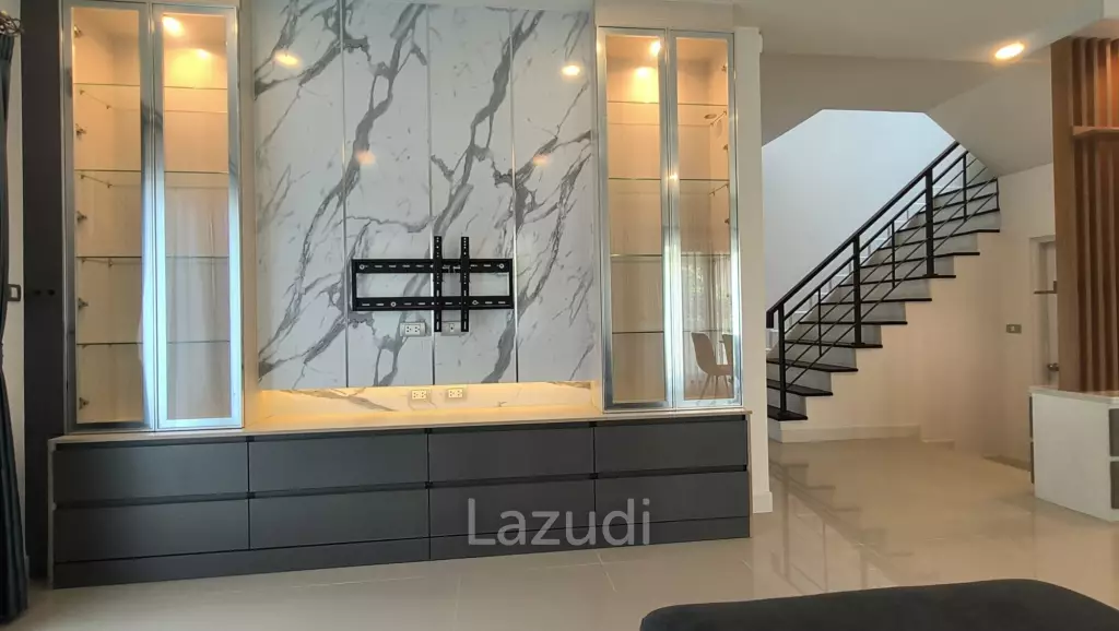 4 Bed Centro Onnut-Suvarnabhumi