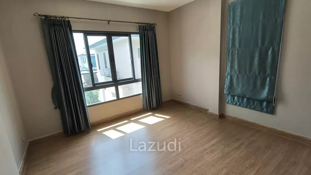 4 Bed Centro Onnut-Suvarnabhumi