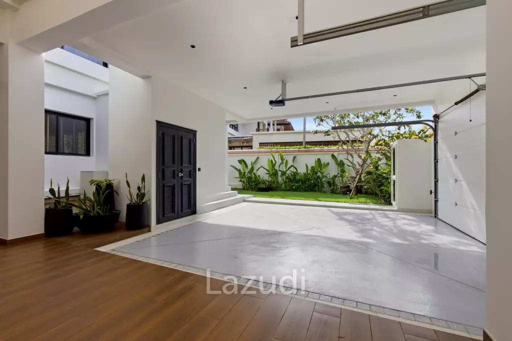 Modern 2-Storey Pool Villa for Sale in Laguna Phuket