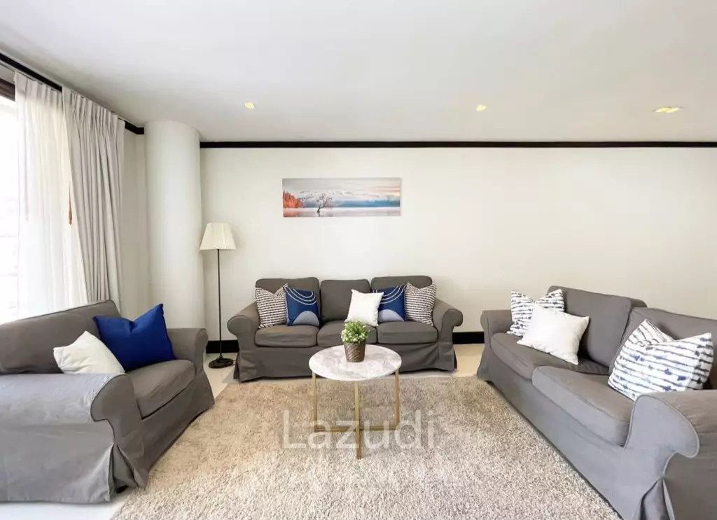 154 sqm 3-Bed Condo on 3rd Floor in PR Court Khlong Tan Nuea Bangkok