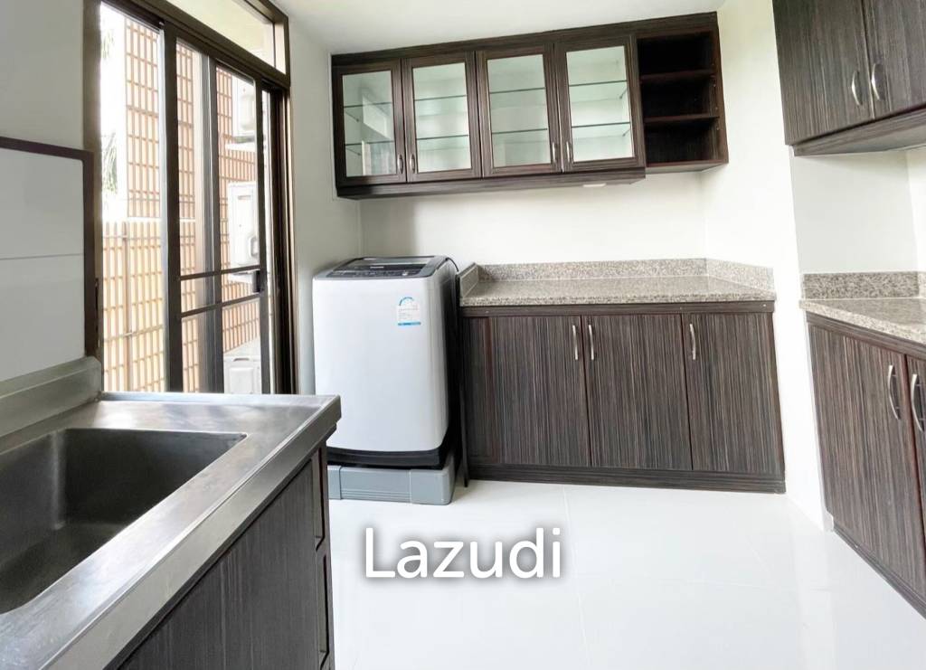 154 sqm 3-Bed Condo on 3rd Floor in PR Court Khlong Tan Nuea Bangkok