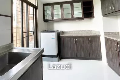154 sqm 3-Bed Condo on 3rd Floor in PR Court Khlong Tan Nuea Bangkok