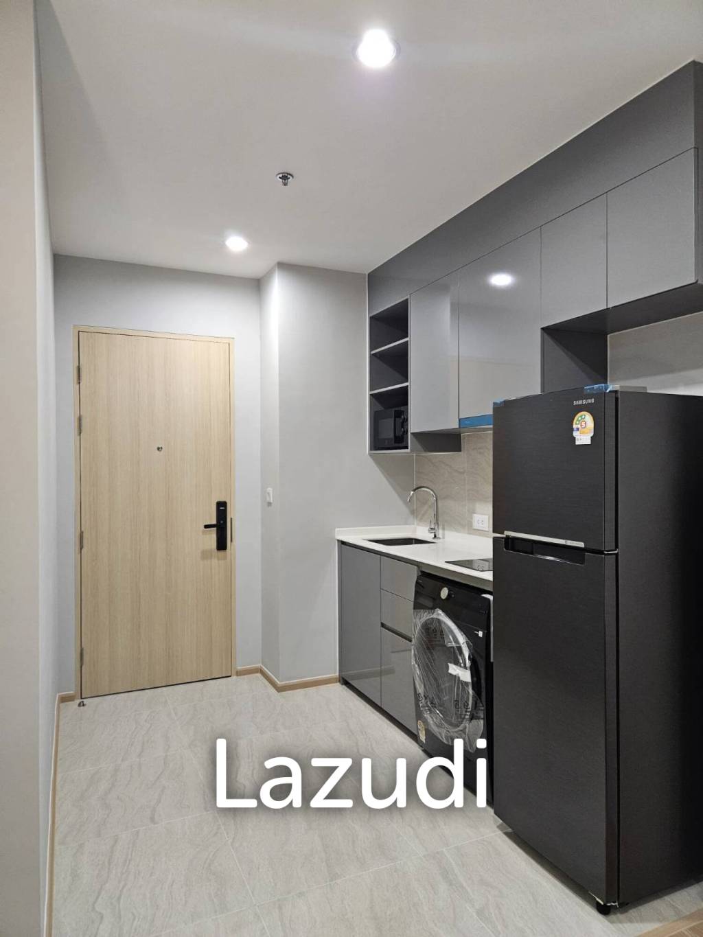 55sqm 2 Bed Condo on 22nd Floor Skyrise Avenue Sukhumvit 64 Bangna Bangkok
