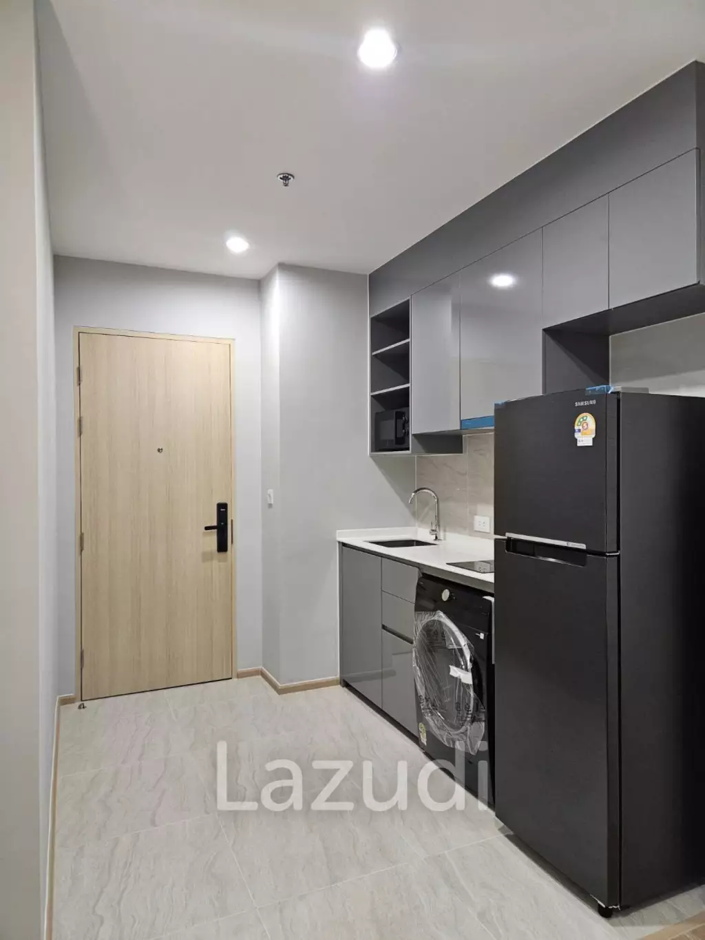 55sqm 2 Bed Condo on 22nd Floor Skyrise Avenue Sukhumvit 64 Bangna Bangkok
