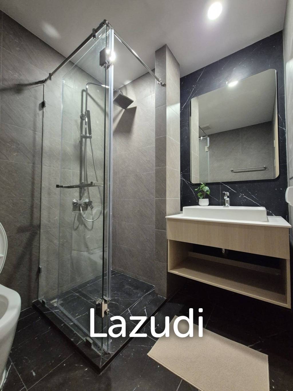55sqm 2 Bed Condo on 22nd Floor Skyrise Avenue Sukhumvit 64 Bangna Bangkok