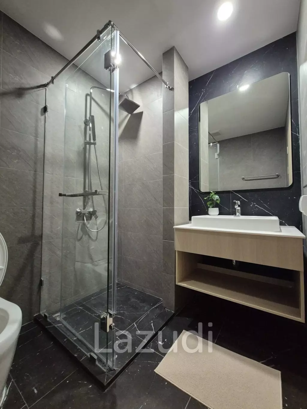 55sqm 2 Bed Condo on 22nd Floor Skyrise Avenue Sukhumvit 64 Bangna Bangkok