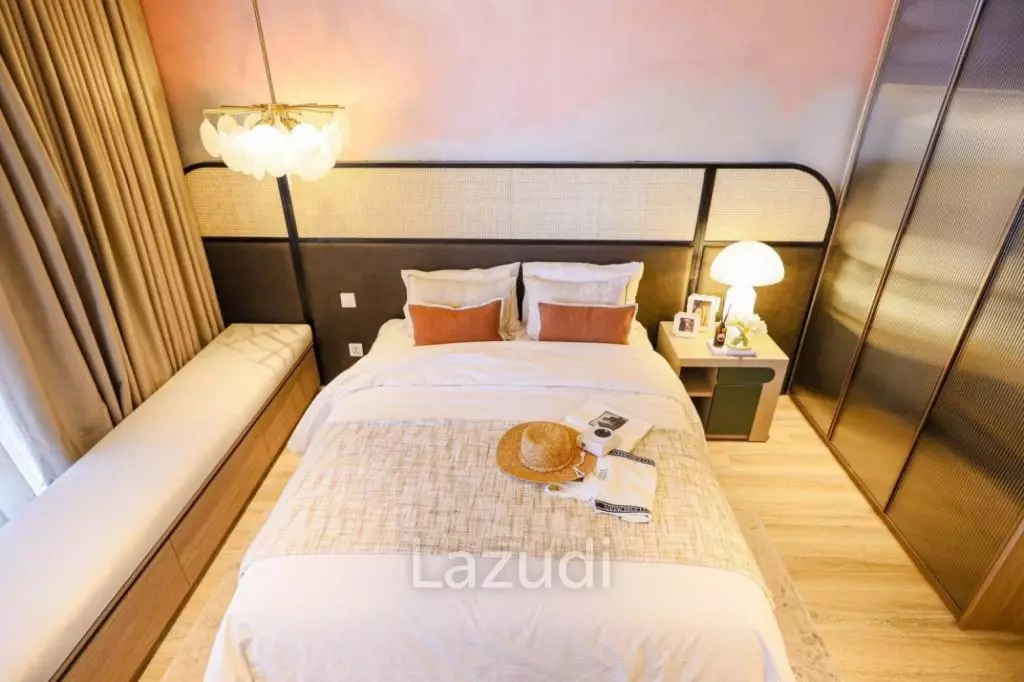 Ultra Luxury 1-Bedroom Unit at Arom Jomtien