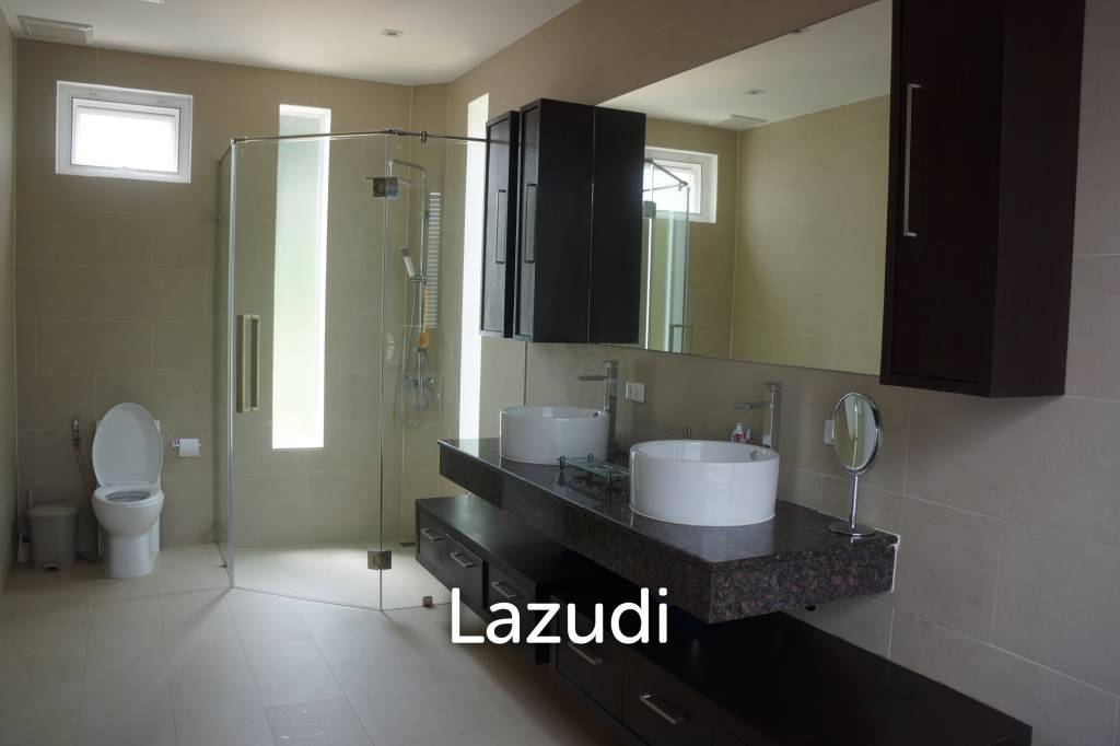 5-Bedroom Luxury Estate with Panoramic Phang Nga Bay Views