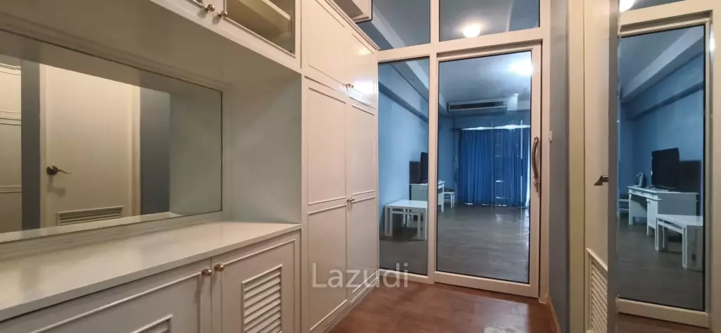 Stunning 22nd Floor Studio at Sunshine Beach Condotel