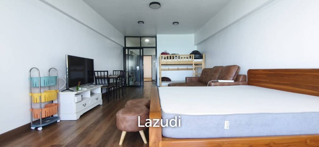 Stunning 21st Floor Studio at Sunshine Beach Condotel