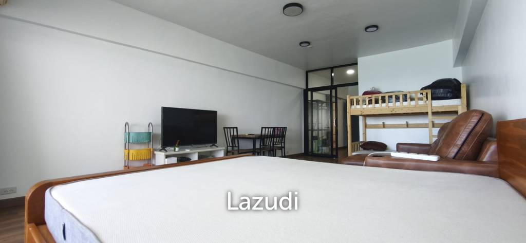 Stunning 21st Floor Studio at Sunshine Beach Condotel