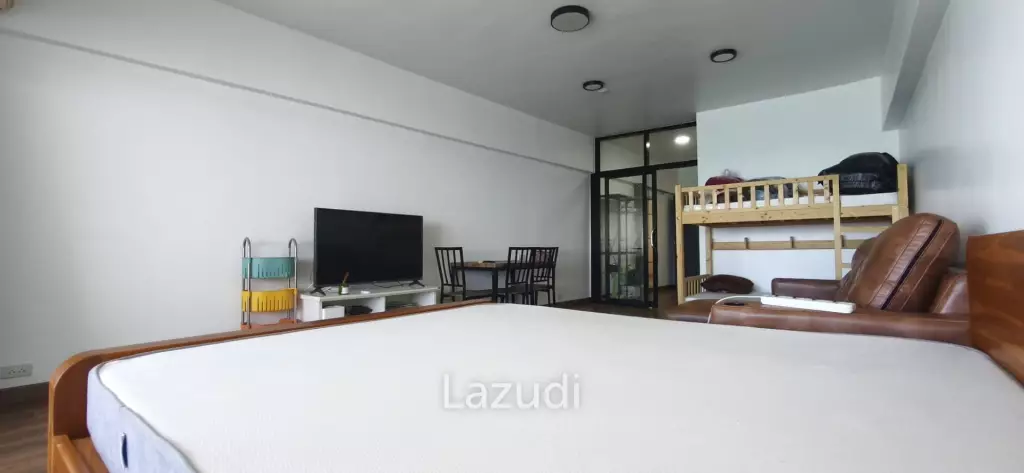 Stunning 21st Floor Studio at Sunshine Beach Condotel