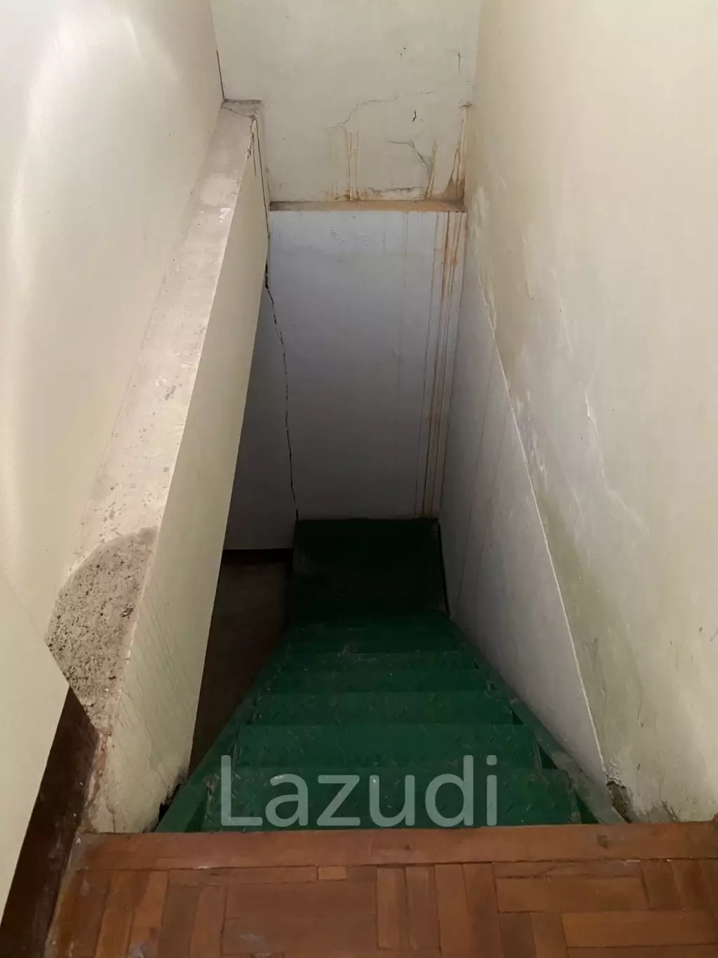 2 Storey Duplex House for Sale near The Airport.