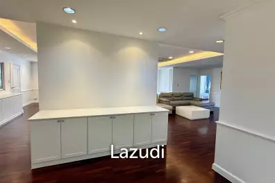 236 sqm 3 Bed Condo on High Floor in Khlong Tan Nuea Bangkok