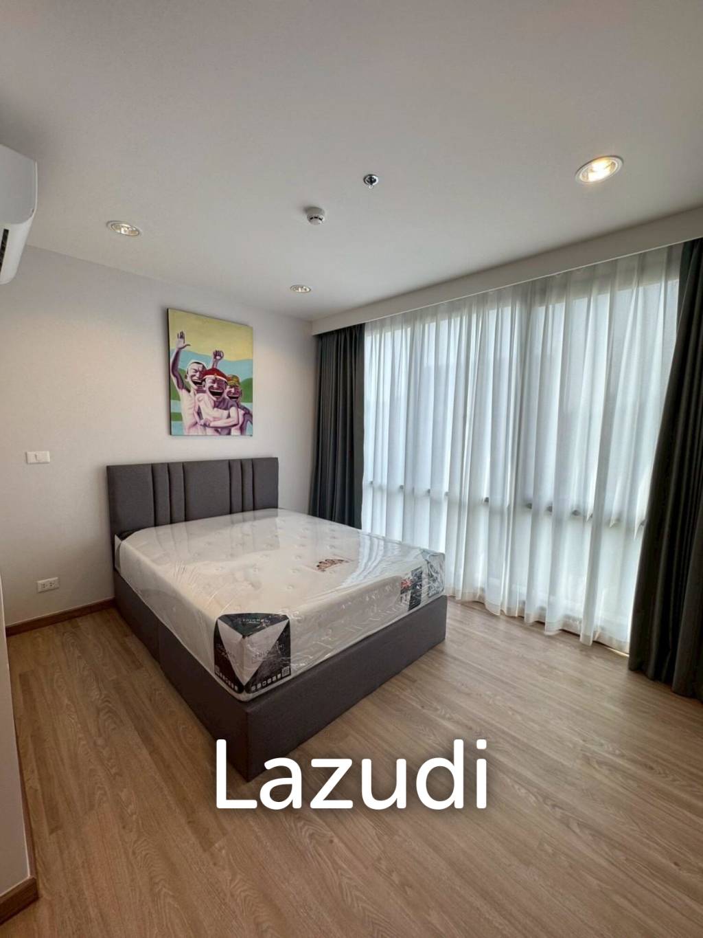 201 sqm modern 3 bedroom apartment in Sathorn 111 Thung Mahamek Bangkok