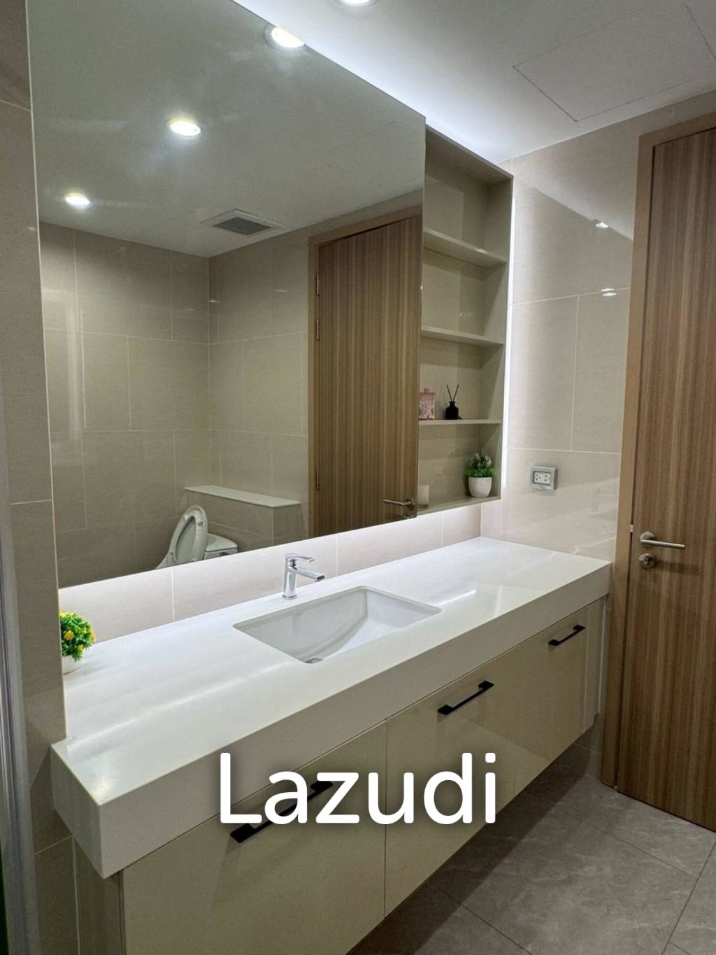201 sqm modern 3 bedroom apartment in Sathorn 111 Thung Mahamek Bangkok