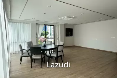 201 sqm modern 3 bedroom apartment in Sathorn 111 Thung Mahamek Bangkok