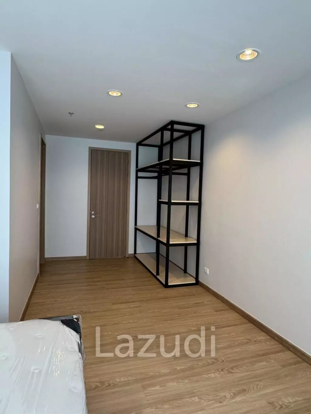 201 sqm modern 3 bedroom apartment in Sathorn 111 Thung Mahamek Bangkok